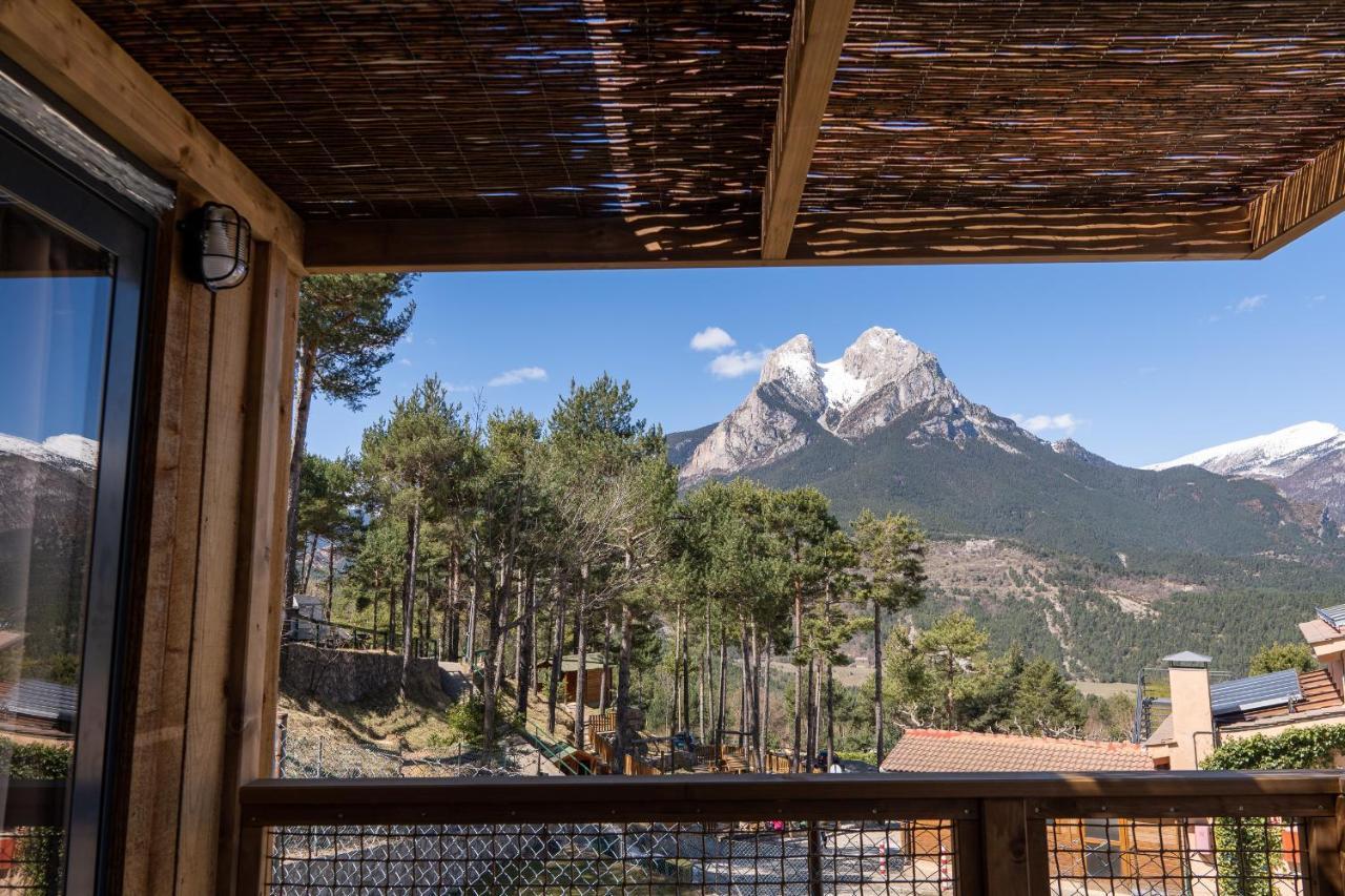 Bungalows Pedraforca EL PEDRA Saldés Esterno foto